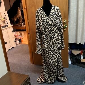 Boohoo Plus Ruffle Wrap Midi Dress (24)